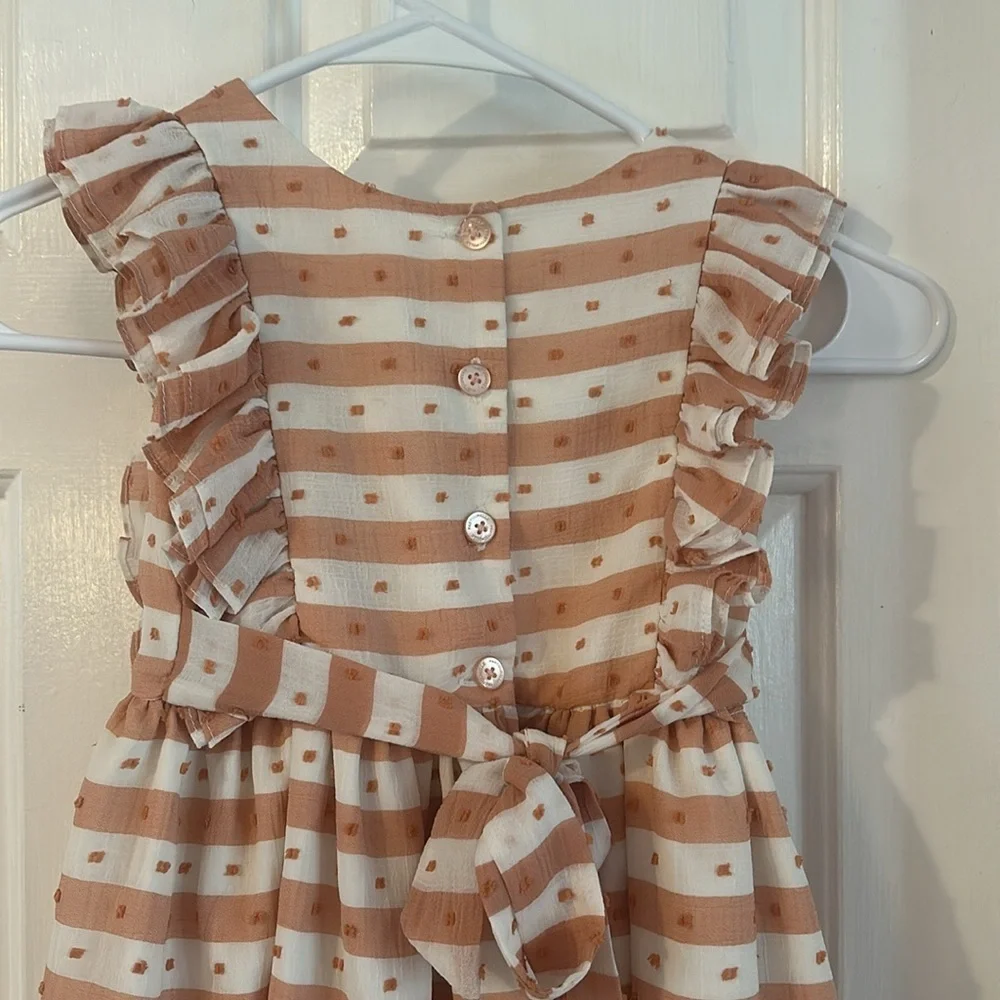Pastourelle by Pippa & Julie White & Tan Sleeveless Sundress with Flutter Sleeve